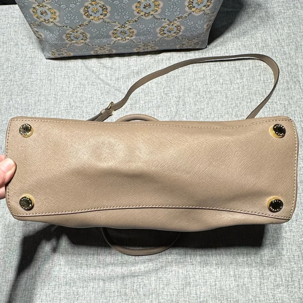 Michael Kors Sutton Leather Top Handle Purse - Picture 10 of 10